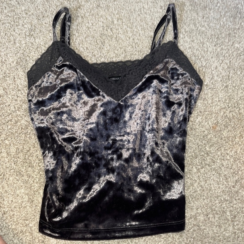 Forever 21 tank